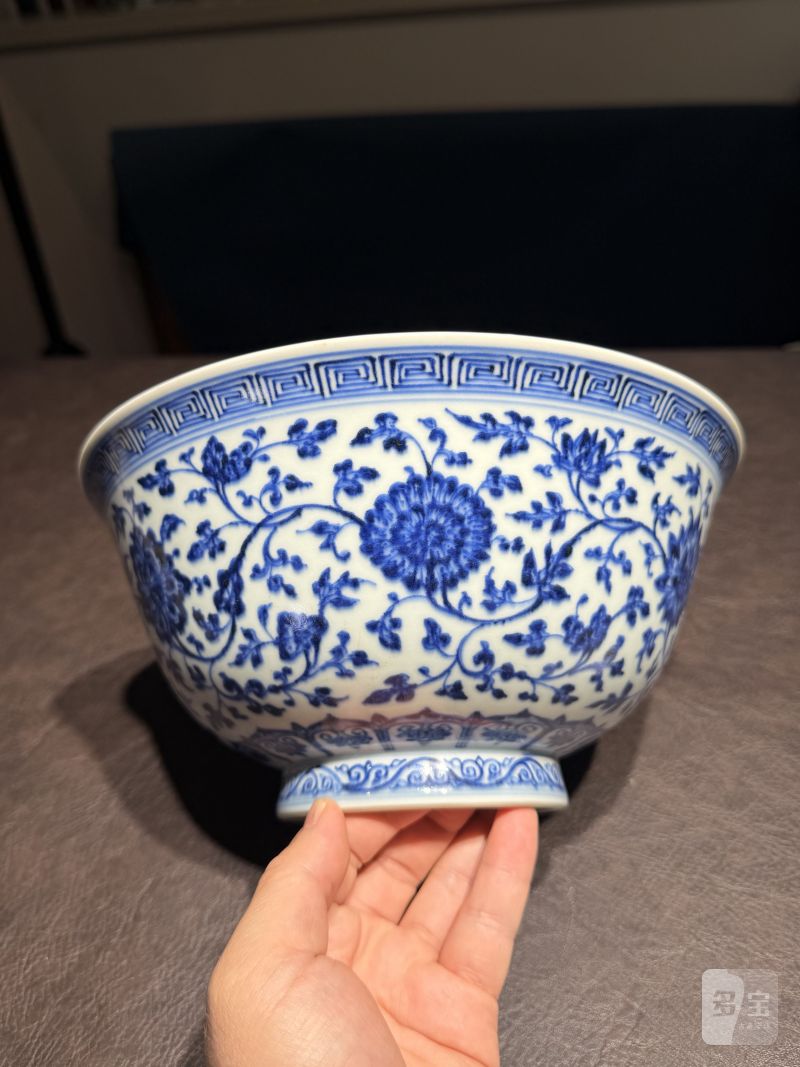 清雍正 青花缠枝莲纹大碗 - 图7